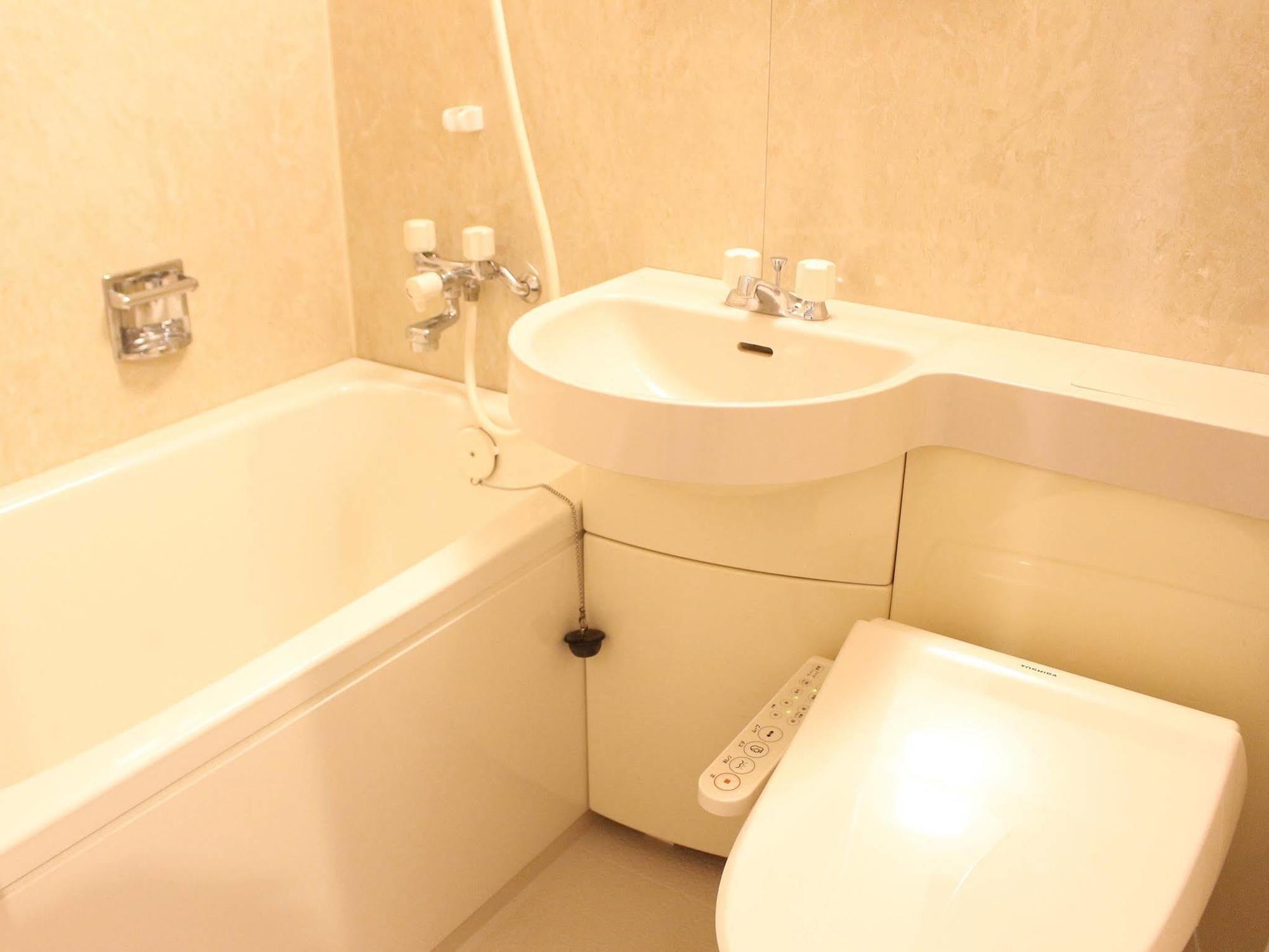 Hotel Livemax Budget Chiba Mihama Exteriör bild